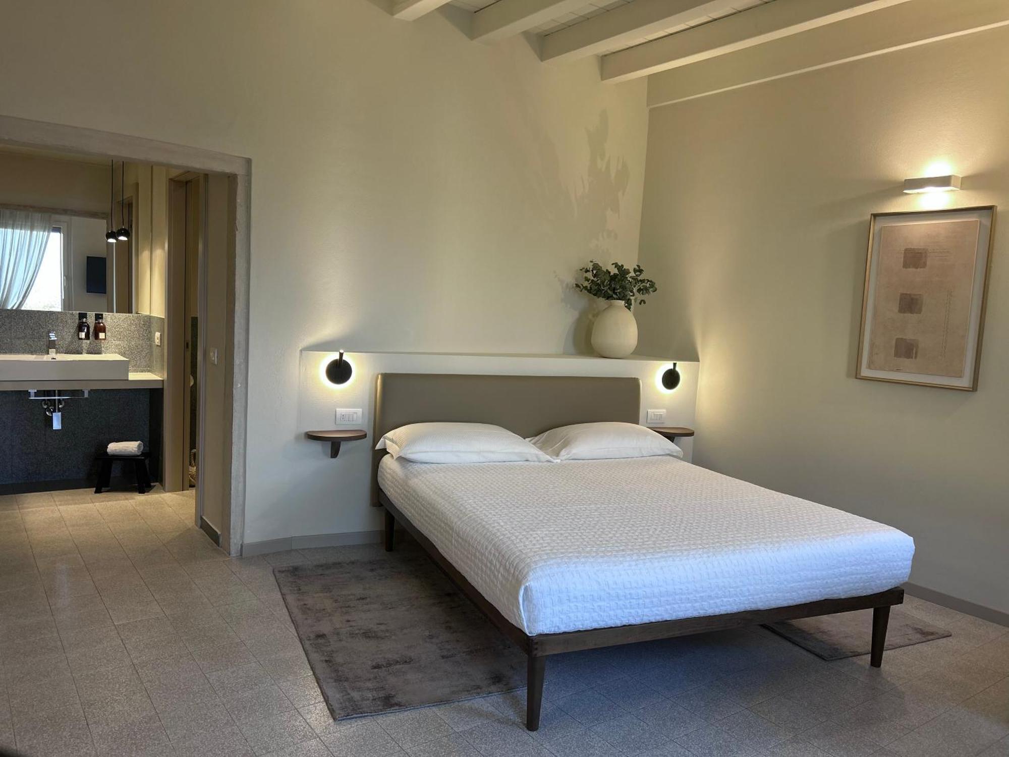 The Lake Suites Com - Luxury Stay In Lazise Exterior photo
